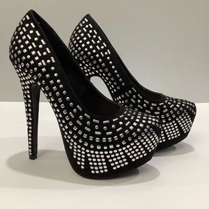 JustFab platform shoes size 6